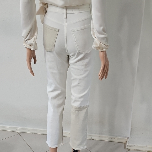 NWT Ultra High Rise Hollister Cream and White Ankle Jeans - Picture 6 of 10